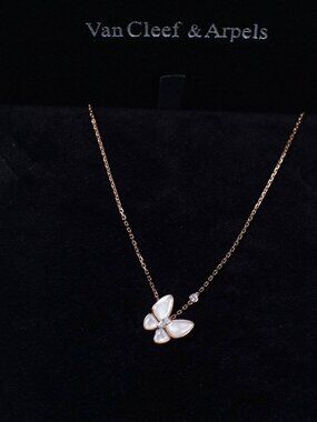 Van Cleef & Arpels White Necklace